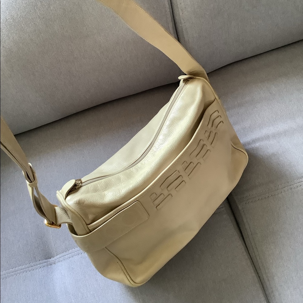 Leather GUCCI crossbody -GUC 🌼🌼🌼 - Picture 3 of 16
